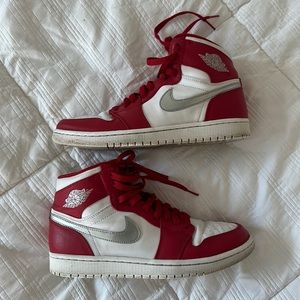 Nike Jordan 1s